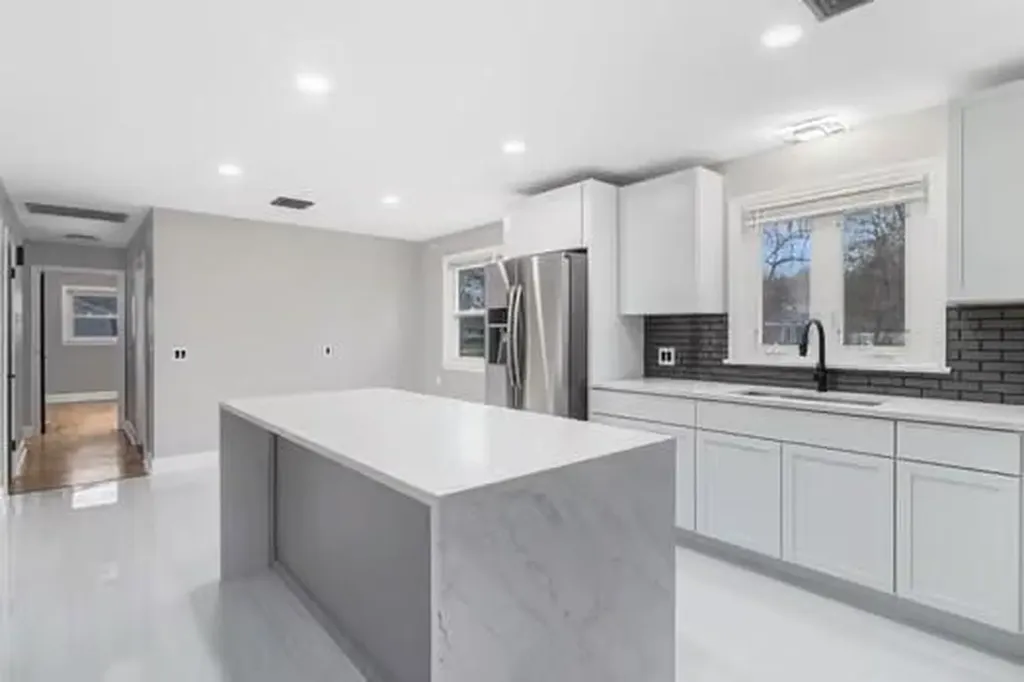 50 Riverview Avenue Westerly RI 02891