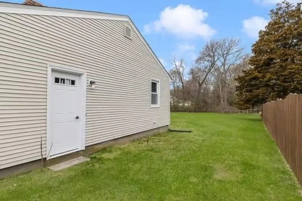 50 Riverview Avenue Westerly RI 02891