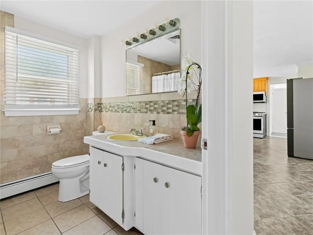 121 Kerri Lyn Road Warwick RI 02889