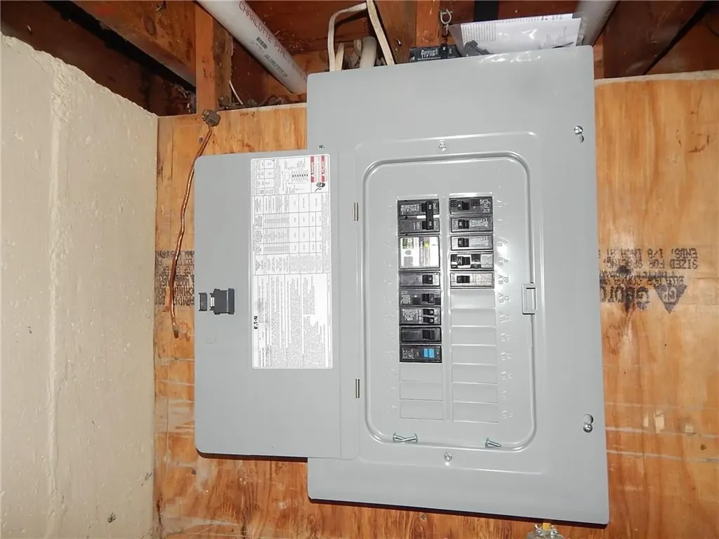 31 Compton Street Providence RI 02908