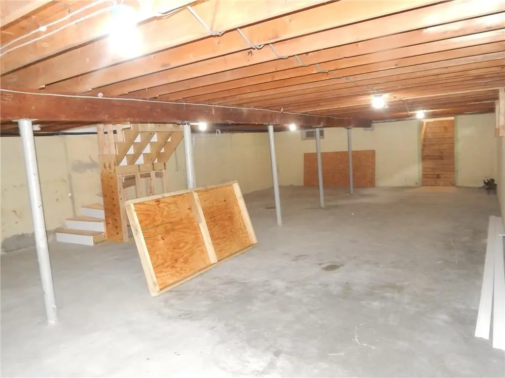 31 Compton Street Providence RI 02908