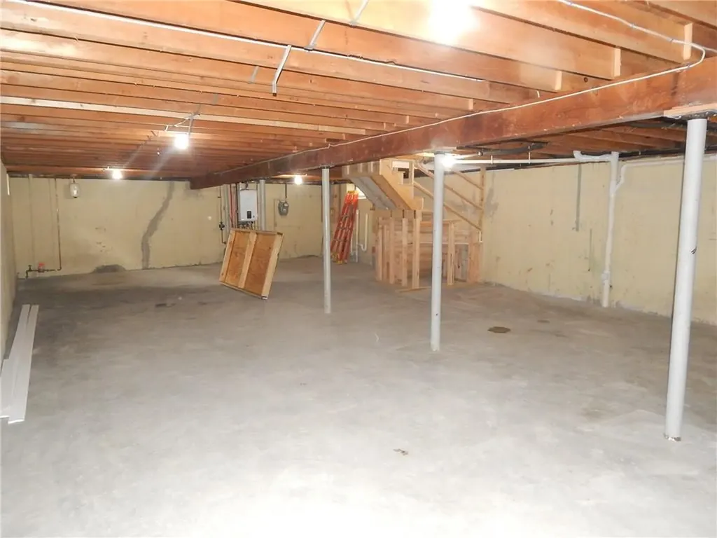 31 Compton Street Providence RI 02908