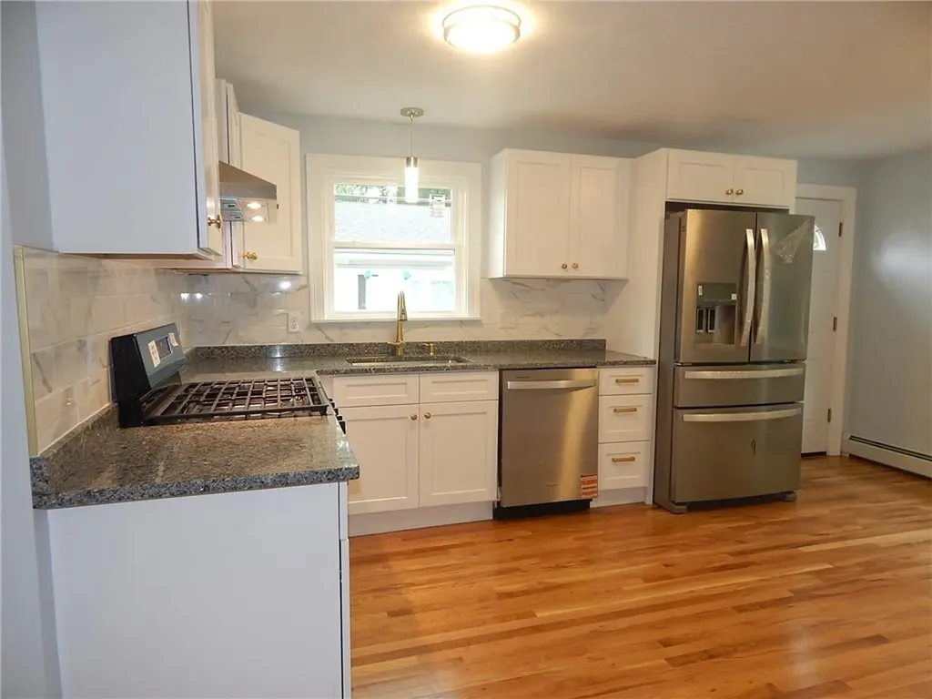 31 Compton Street Providence RI 02908