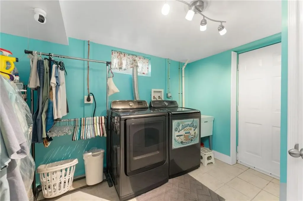 32 Waterman Avenue Johnston RI 02919