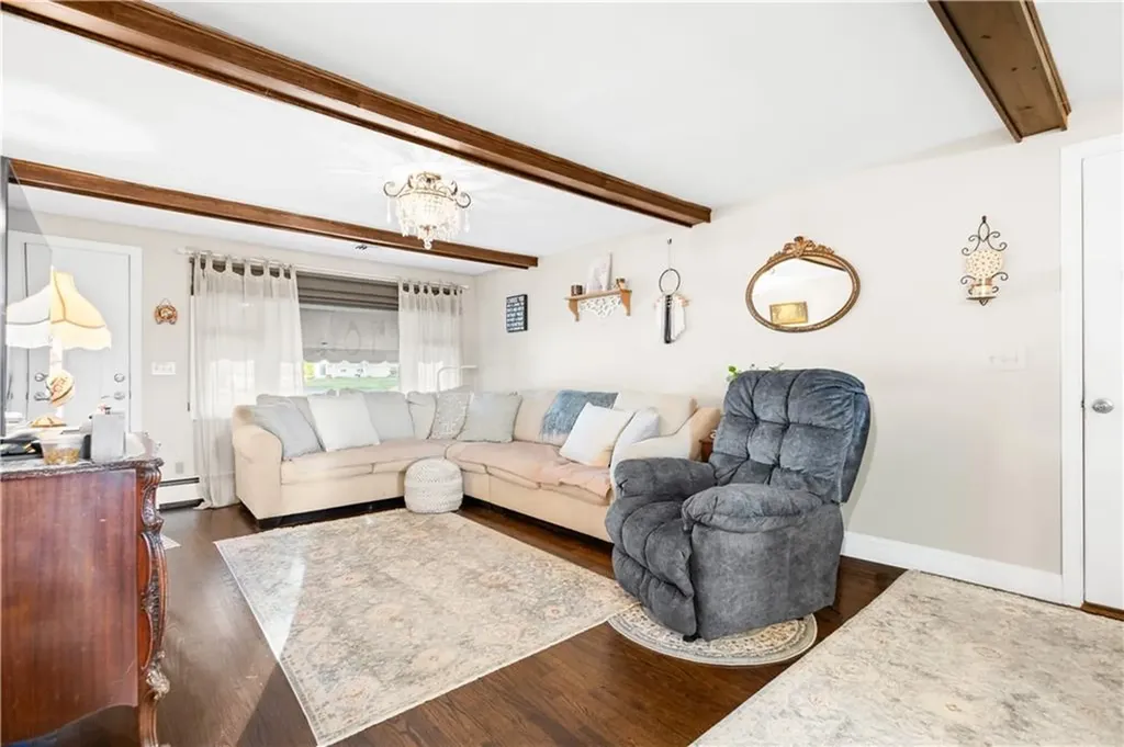 41 Yeoman Avenue Cranston RI 02920