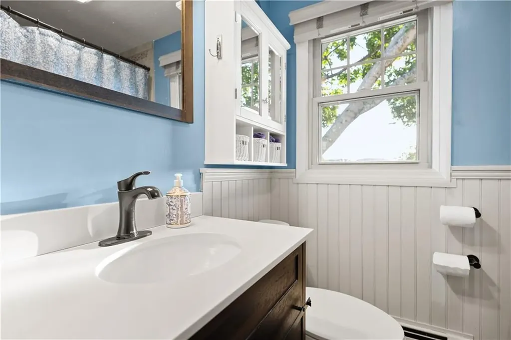 41 Yeoman Avenue Cranston RI 02920