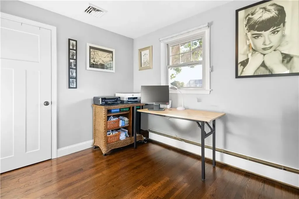 41 Yeoman Avenue Cranston RI 02920