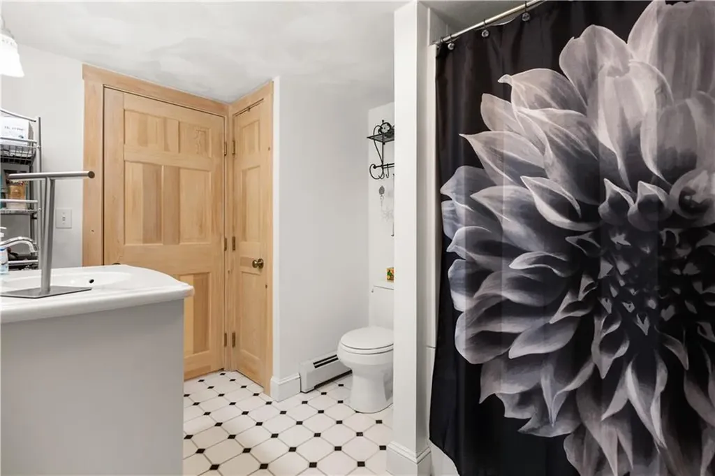 41 Yeoman Avenue Cranston RI 02920