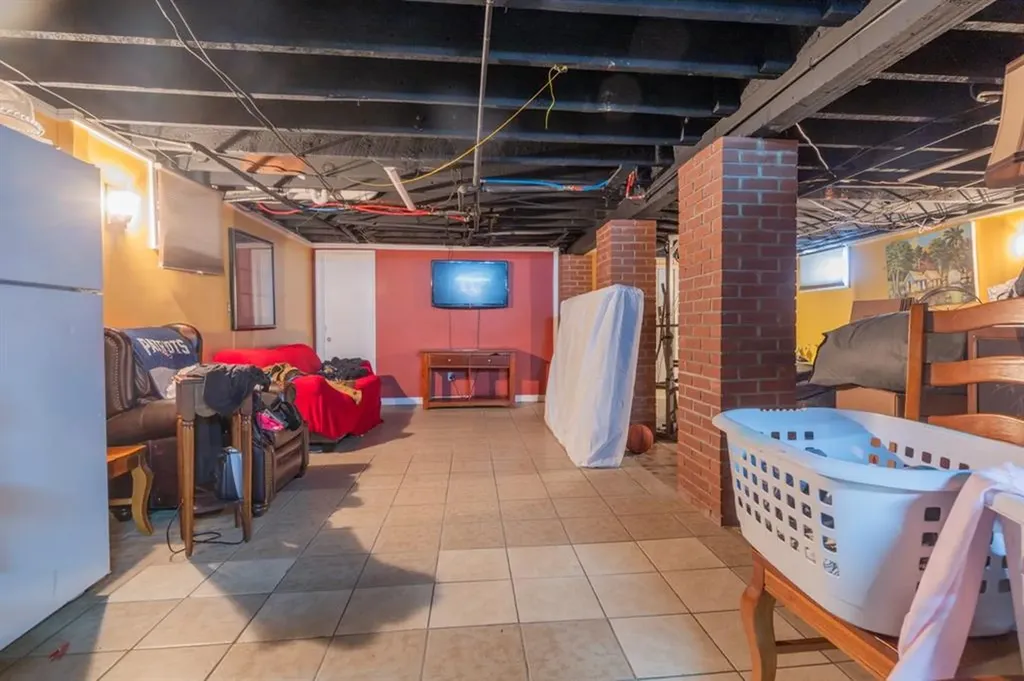 231 Union Avenue Providence RI 02909