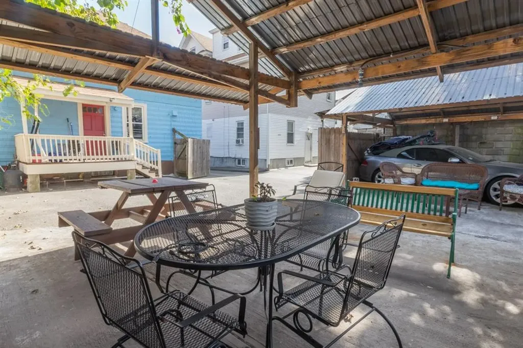 231 Union Avenue Providence RI 02909