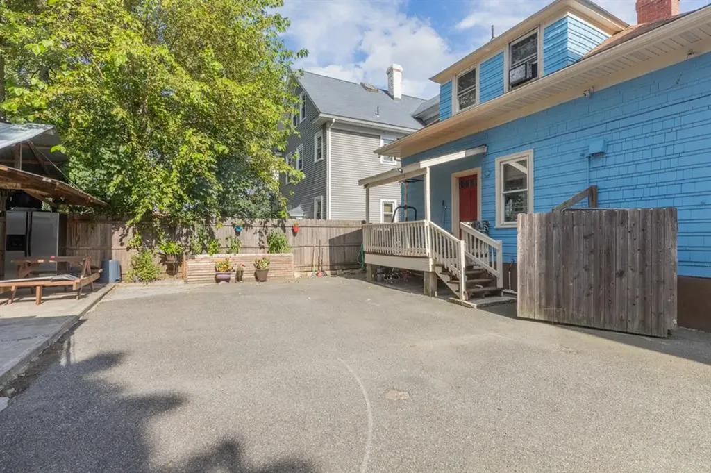 231 Union Avenue Providence RI 02909