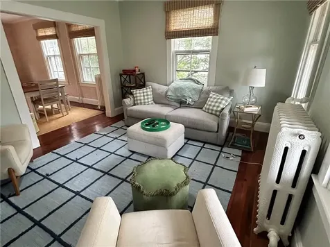 15 Chestnut Street Newport RI 02840