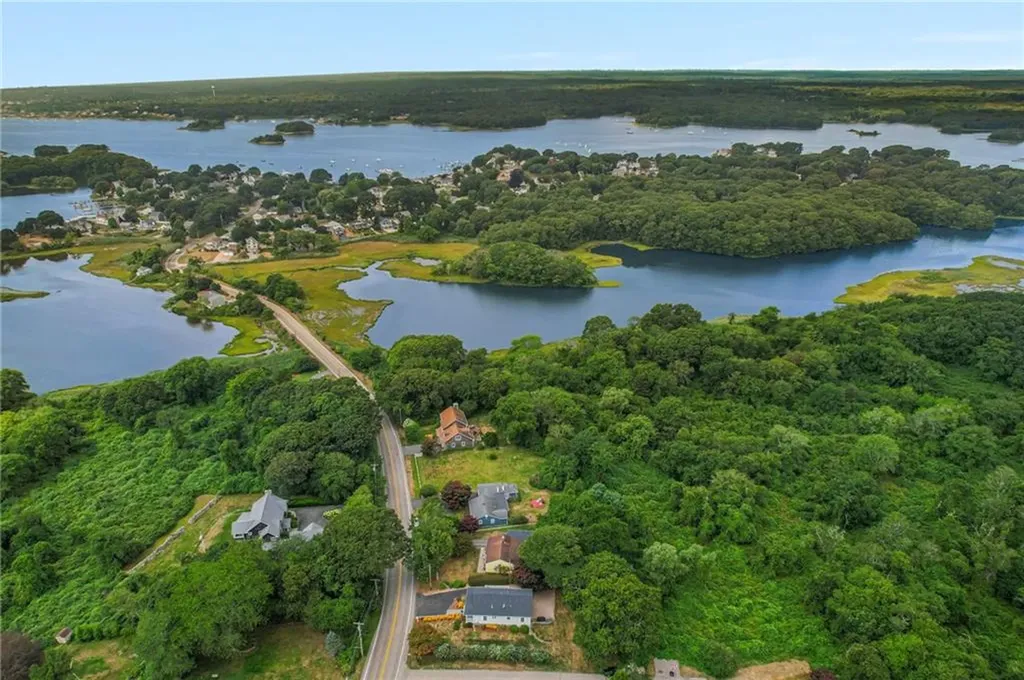 147 Foddering Farm Road Narragansett RI 02882