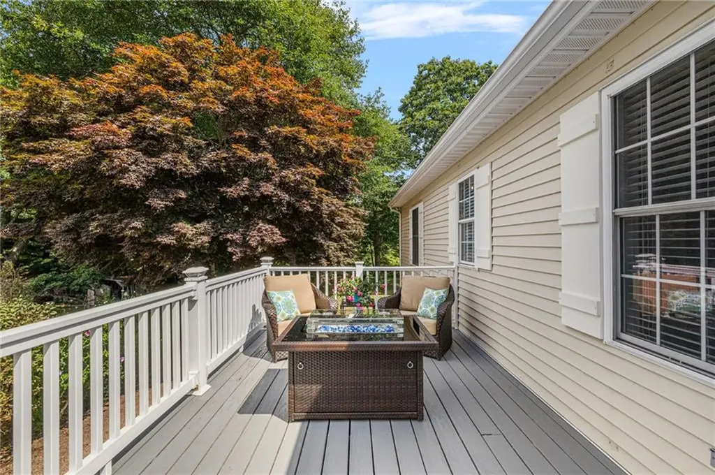 147 Foddering Farm Road Narragansett RI 02882