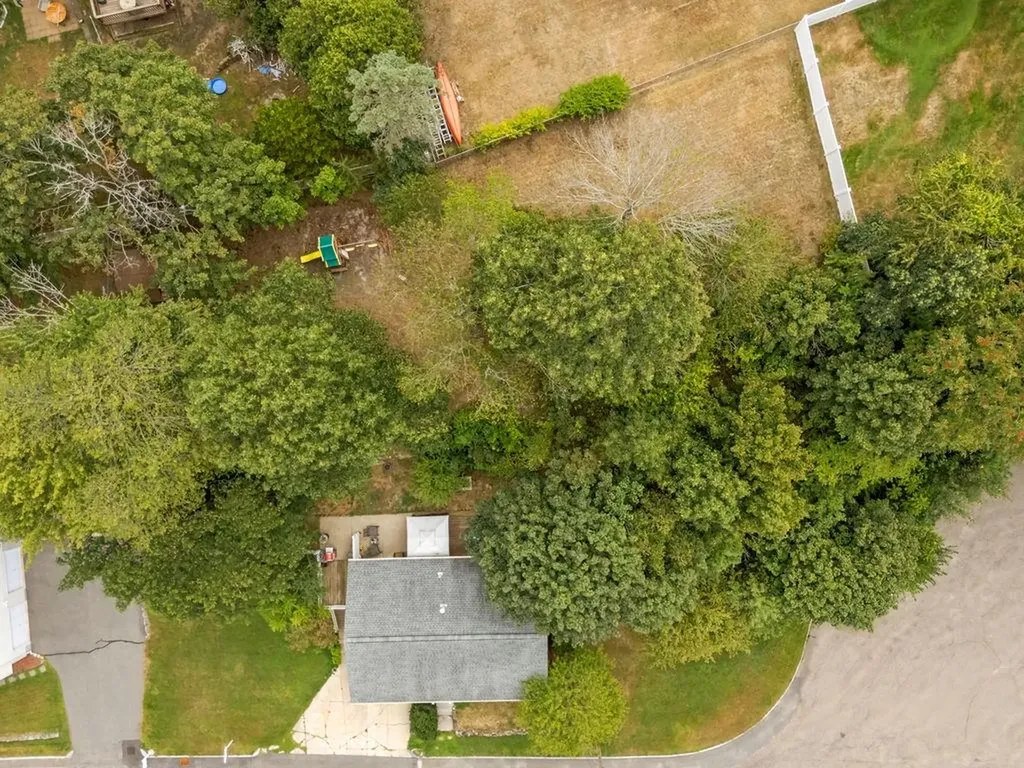 68 Arland Court Woonsocket RI 02895