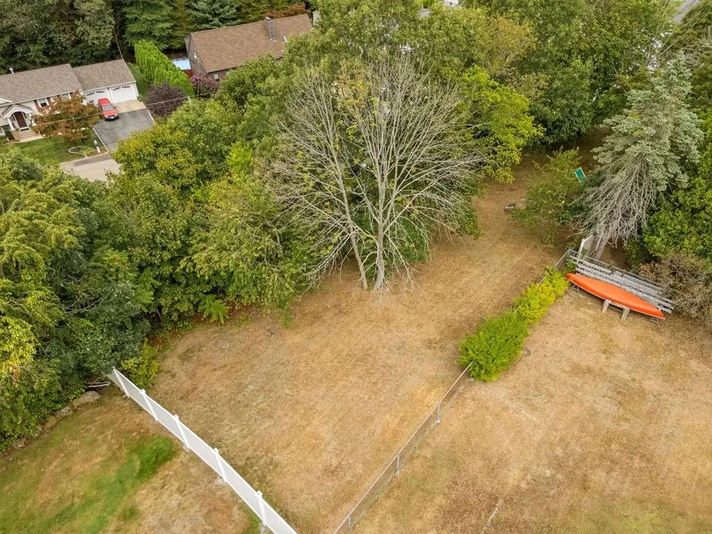 68 Arland Court Woonsocket RI 02895