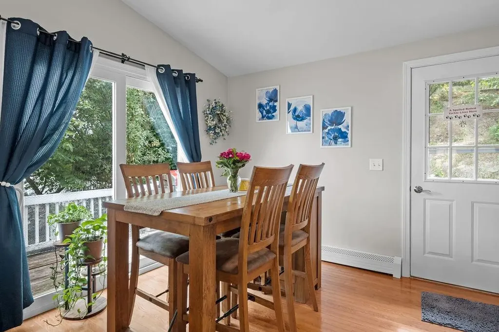 68 Arland Court Woonsocket RI 02895