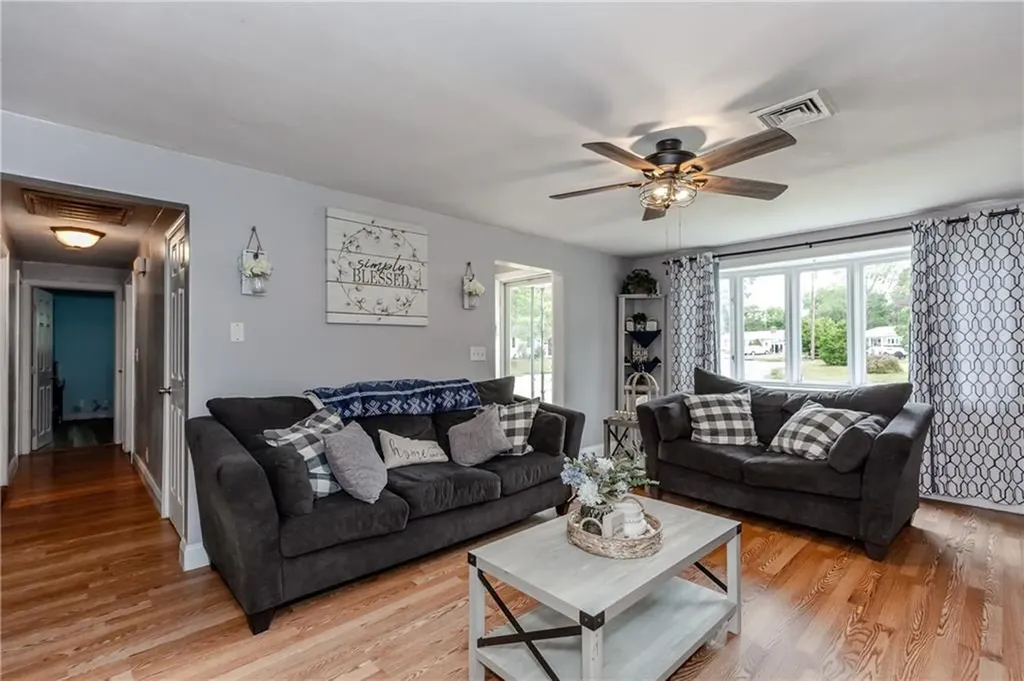 143 Duncan Road Warwick RI 02886