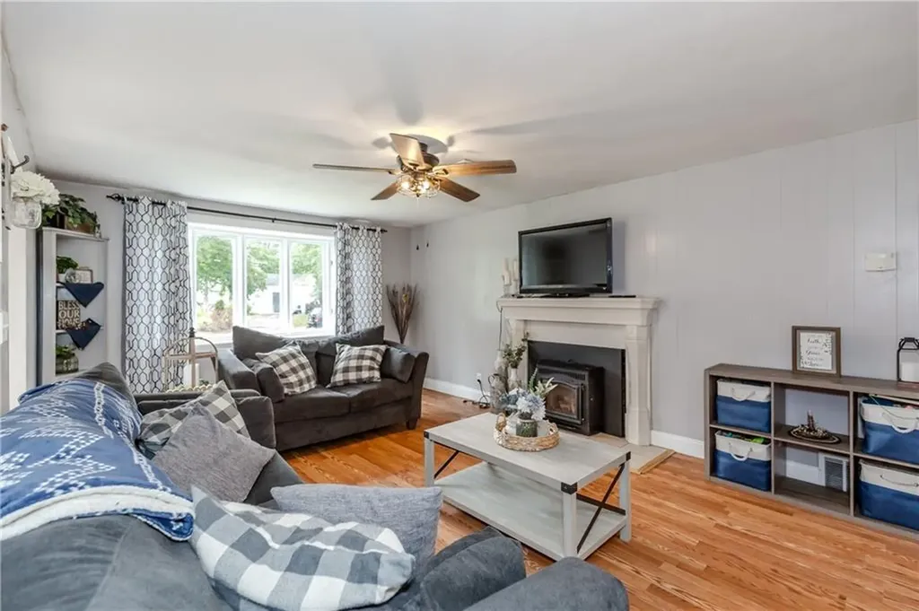 143 Duncan Road Warwick RI 02886