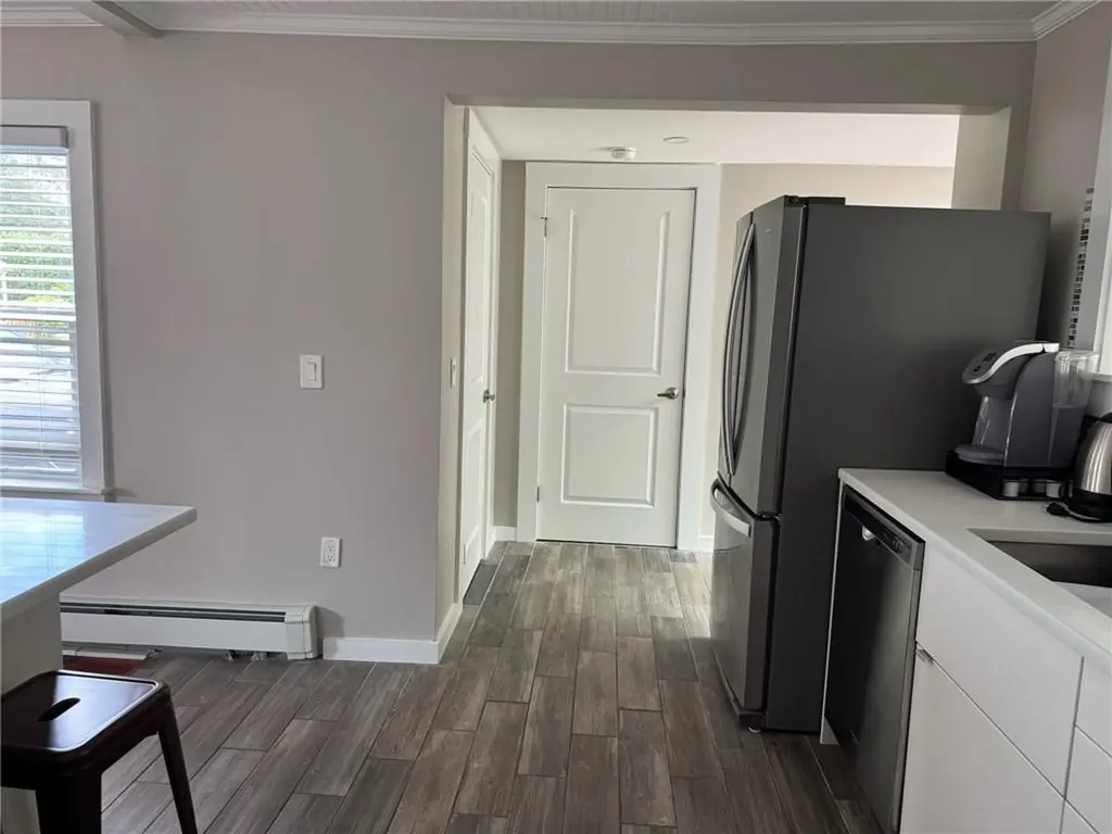 53 Center Avenue Middletown RI 02842