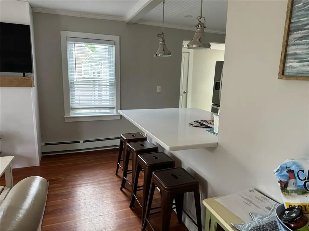 53 Center Avenue Middletown RI 02842