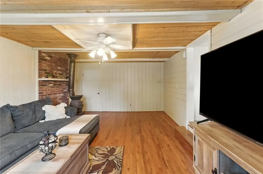 50 Crocus Street Warwick RI 02886