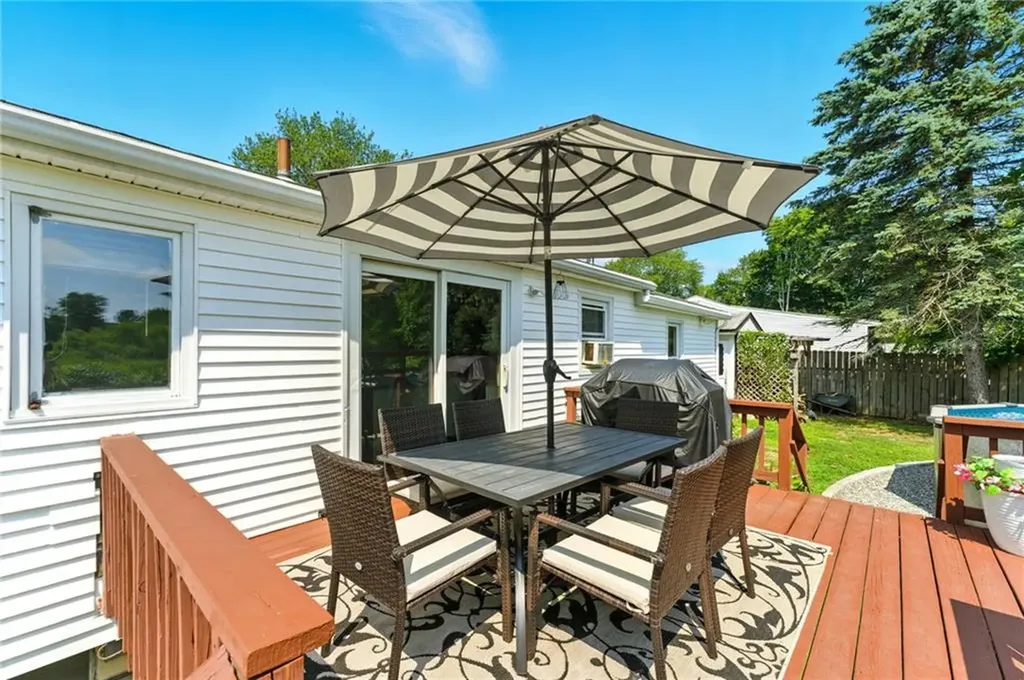50 Crocus Street Warwick RI 02886