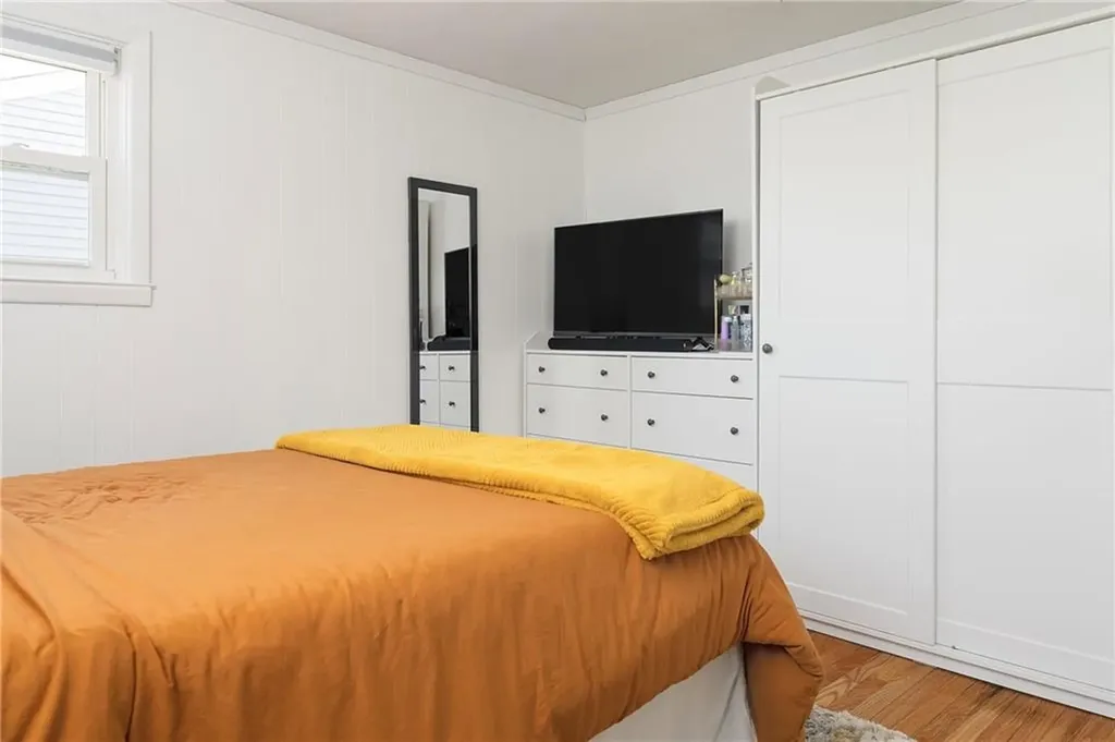 115 Dickens Street Warwick RI 02886