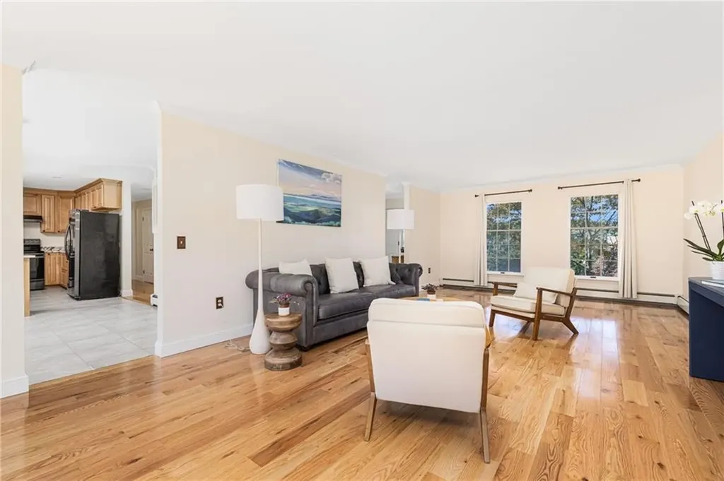 18 Jh Dwyer Drive Middletown RI 02842