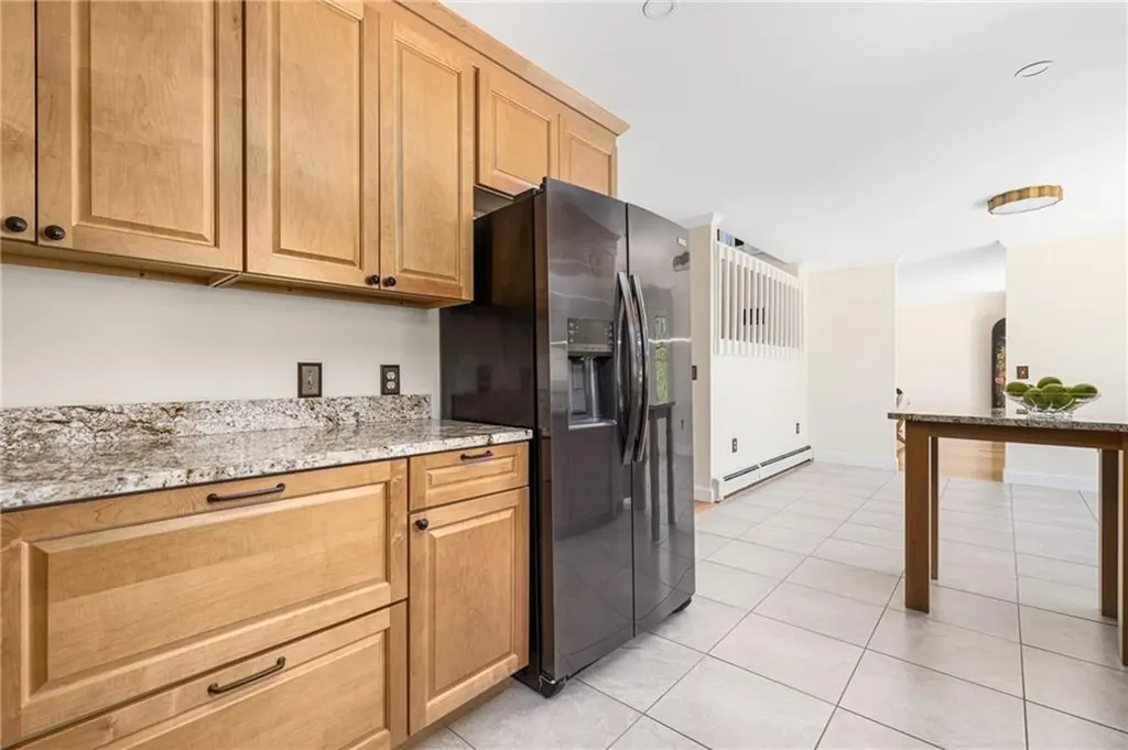 18 Jh Dwyer Drive Middletown RI 02842