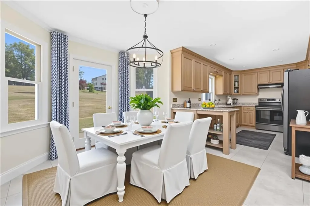 18 Jh Dwyer Drive Middletown RI 02842