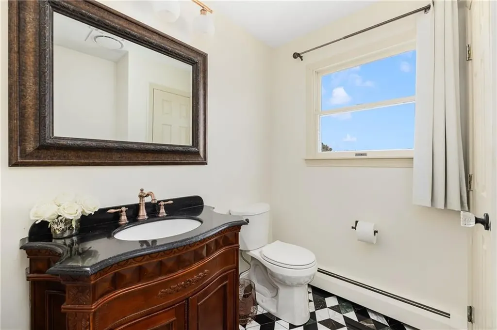 18 Jh Dwyer Drive Middletown RI 02842