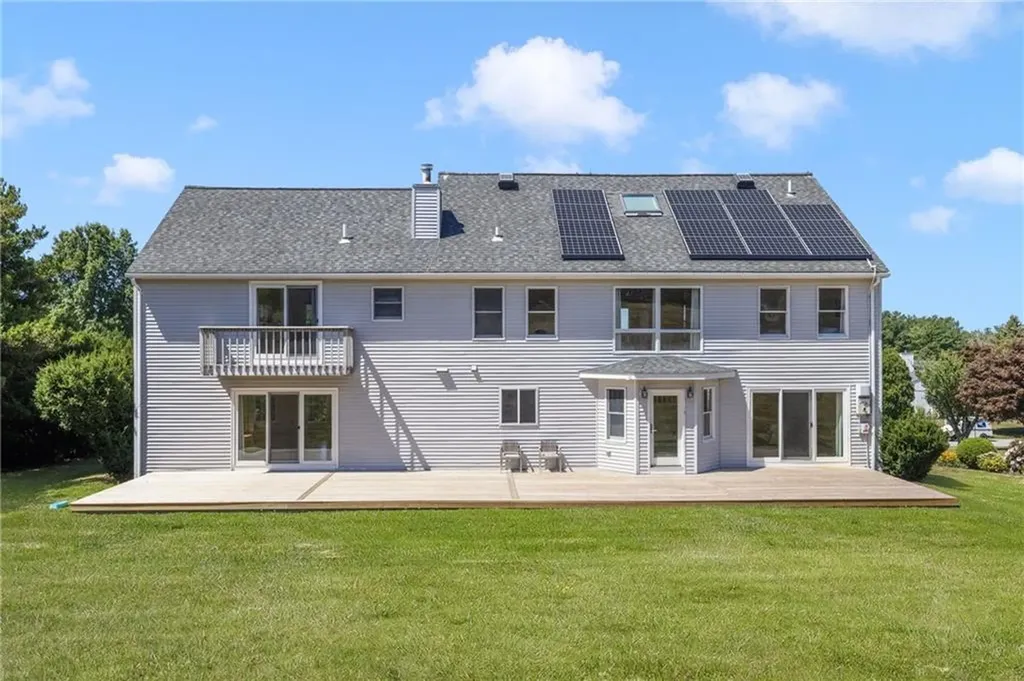 18 Jh Dwyer Drive Middletown RI 02842