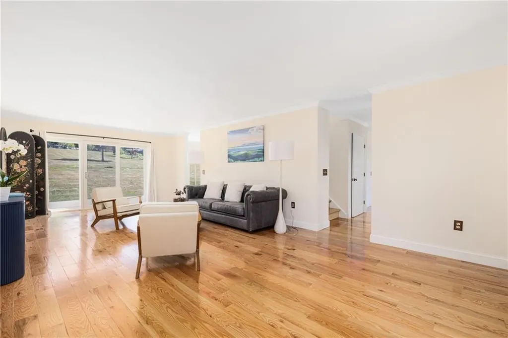 18 Jh Dwyer Drive Middletown RI 02842