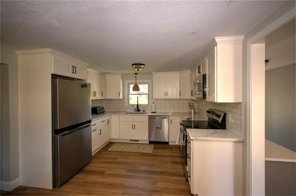 27 Sunset Drive Charlestown RI 02813