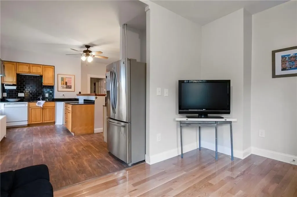 35 Brewer Street Newport RI 02840