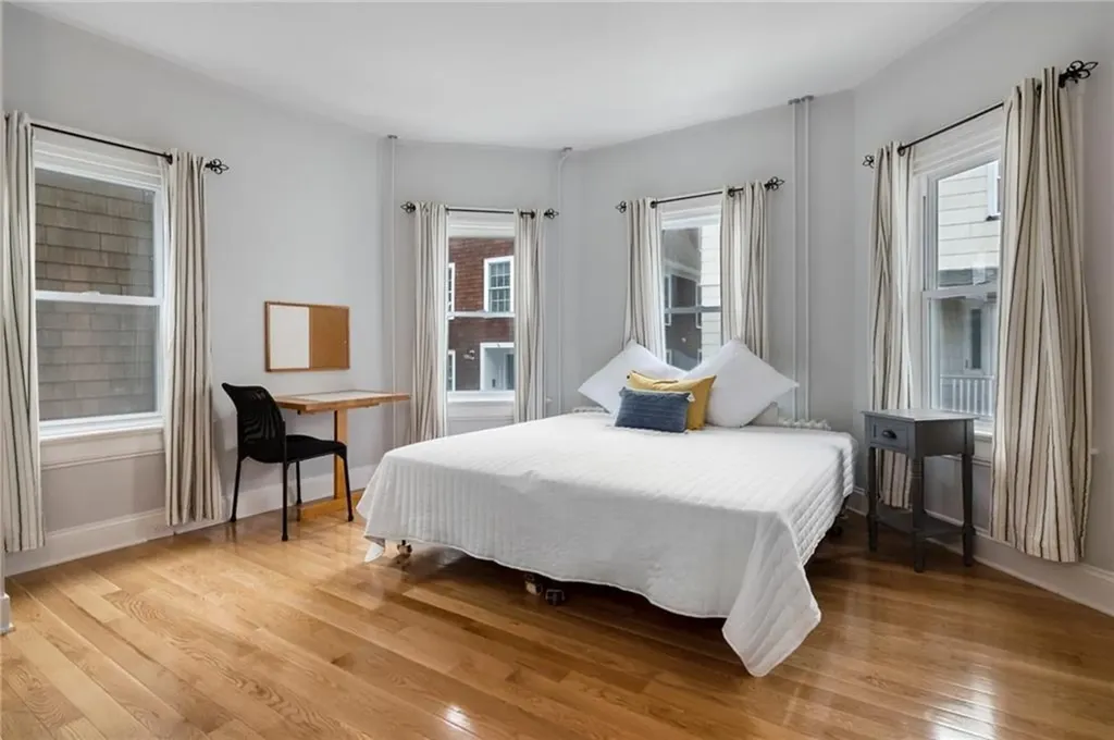 35 Brewer Street Newport RI 02840