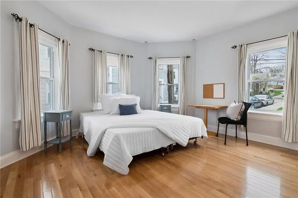 35 Brewer Street Newport RI 02840