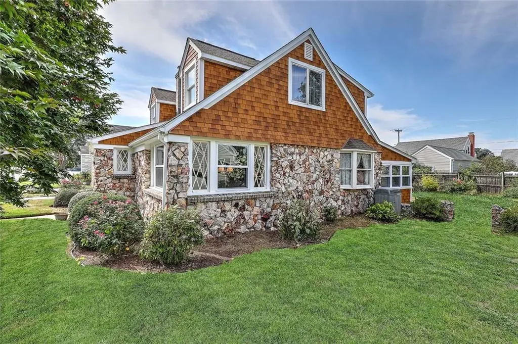 310 Pullen Avenue Pawtucket RI 02861