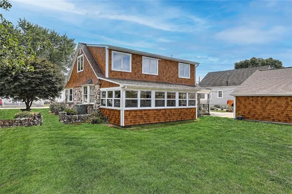 310 Pullen Avenue Pawtucket RI 02861