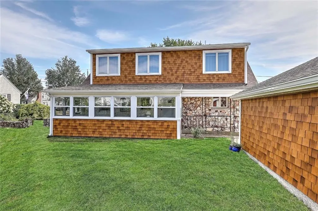 310 Pullen Avenue Pawtucket RI 02861