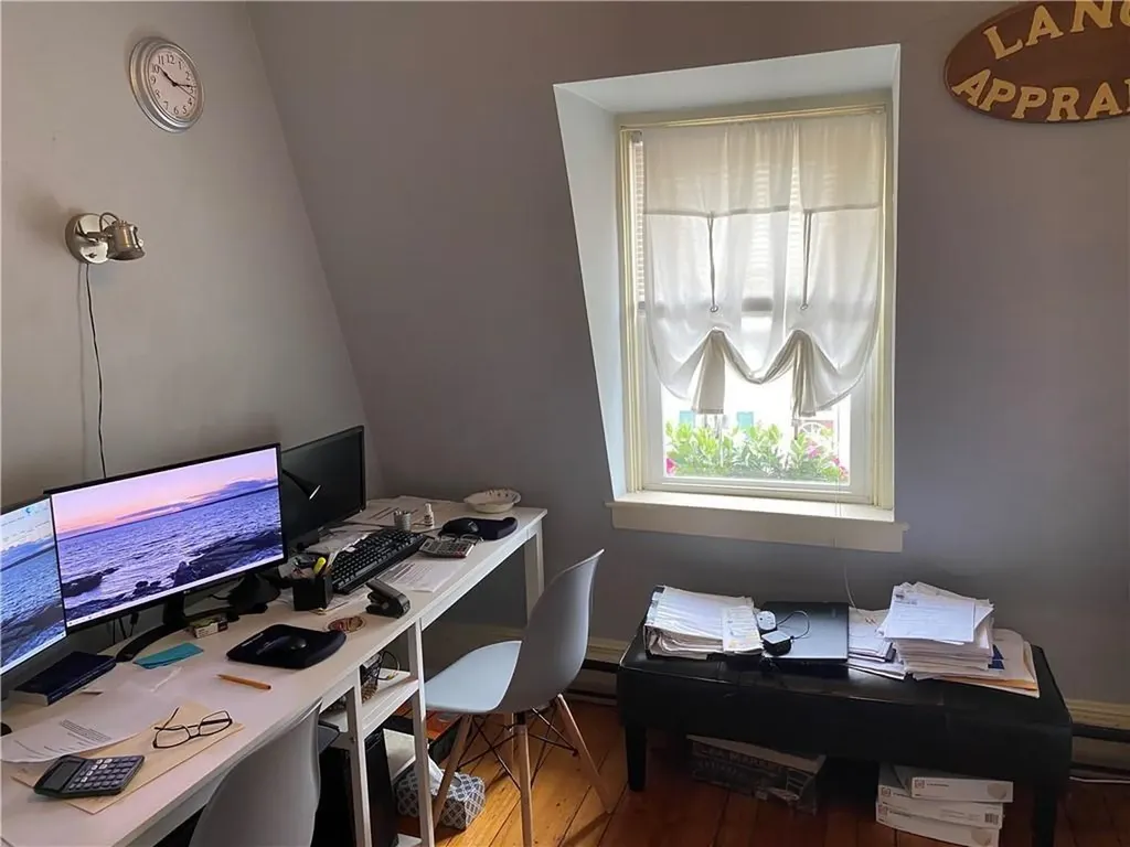 4 Hammond Street Newport RI 02840