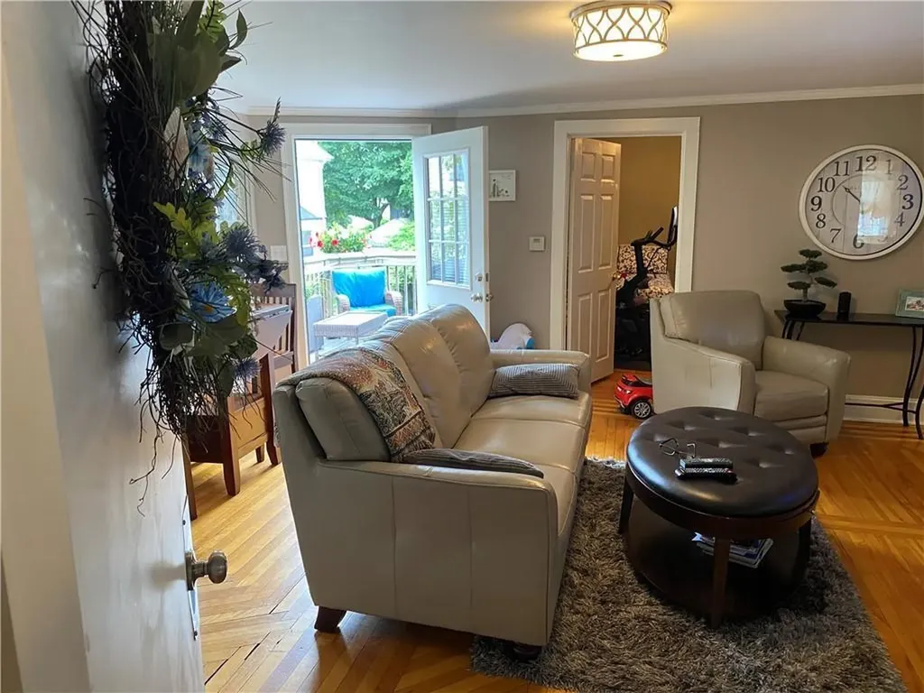 4 Hammond Street Newport RI 02840