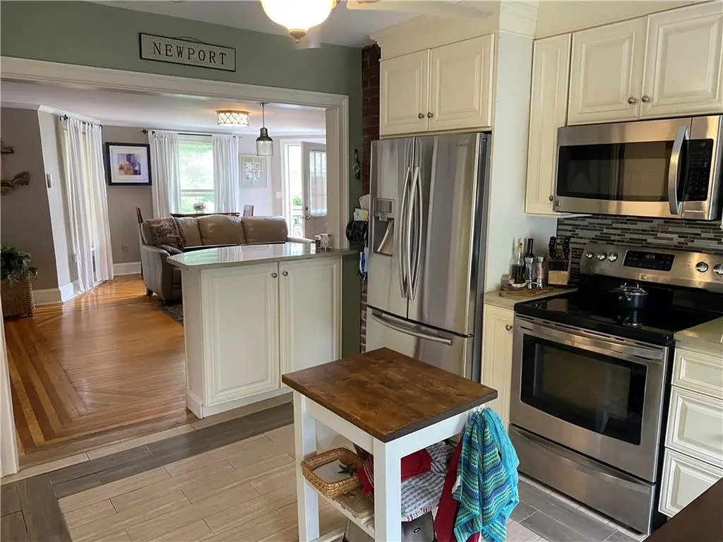 4 Hammond Street Newport RI 02840