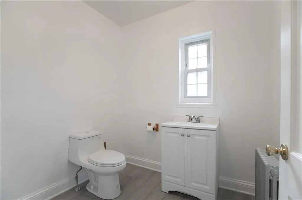 546 Main Street Warren RI 02885