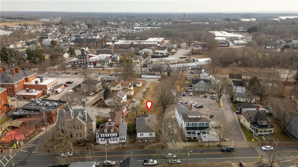546 Main Street Warren RI 02885