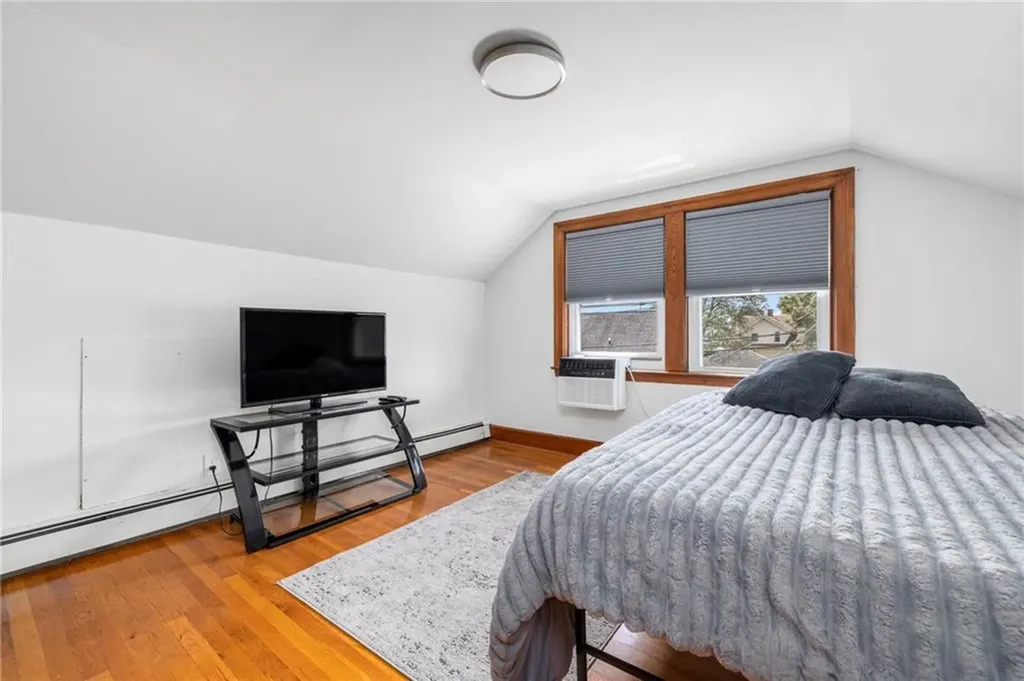 46 Windsor Road Pawtucket RI 02861