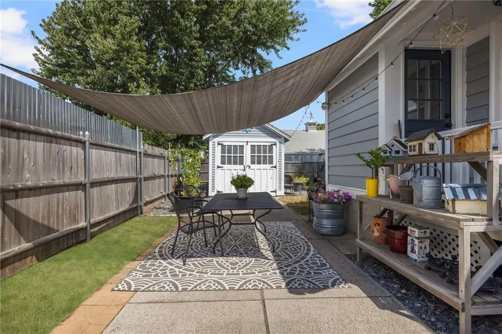 46 Windsor Road Pawtucket RI 02861