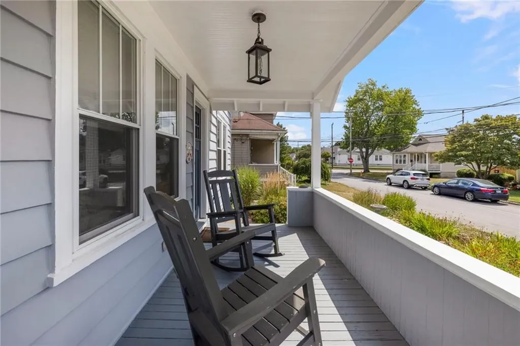 46 Windsor Road Pawtucket RI 02861