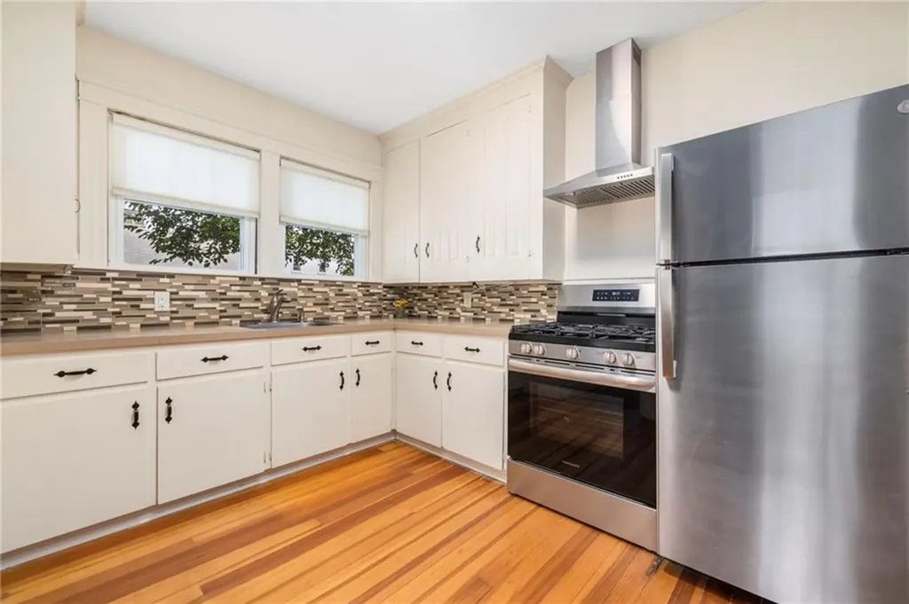 46 Windsor Road Pawtucket RI 02861